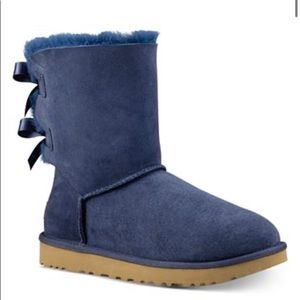 dark blue uggs